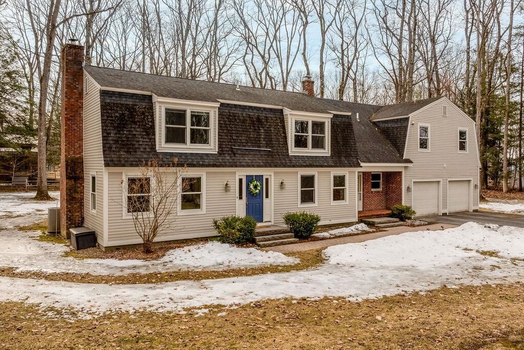 Property Photo:  66 Oak Ridge Road  NH 03784 