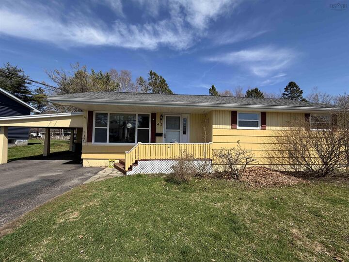 43 Maple Boulevard — photo 1