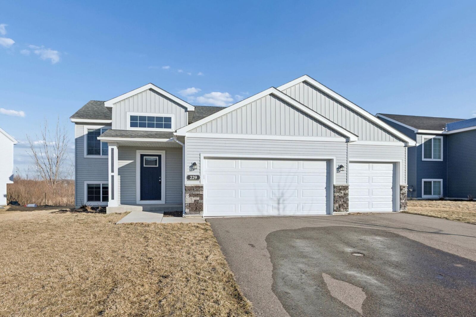 Property Photo:  229 Terning Way  MN 55349 