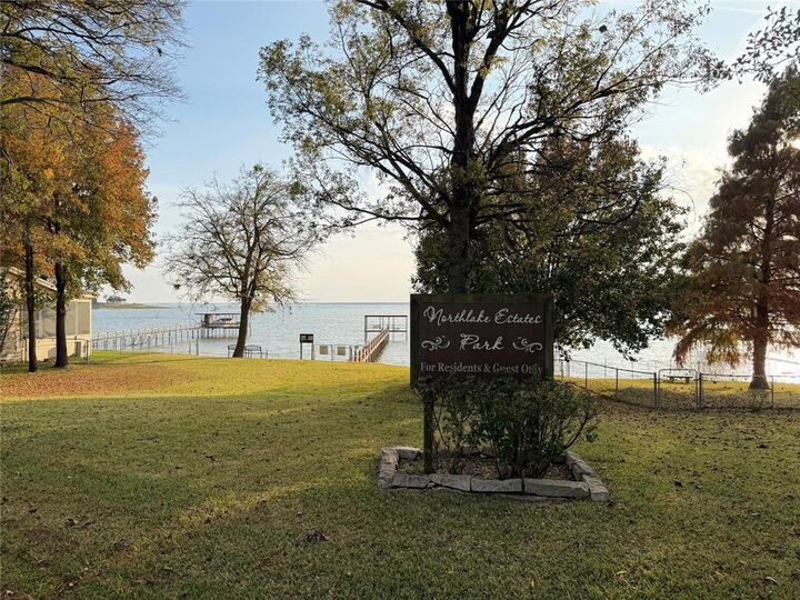 Property Photo:  10595 Northlake Circle  TX 75143 