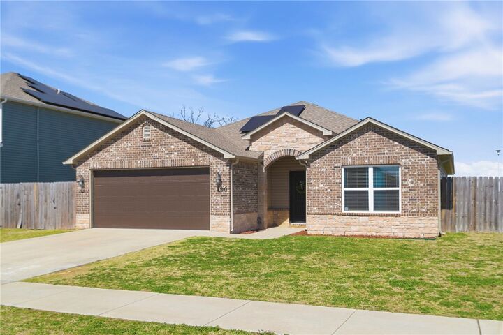 Property Photo:  1700 Hermitage Drive  AR 72719 