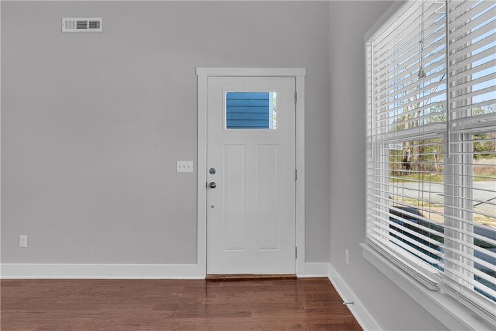 Property Photo: 2001 S Florida Way AR 72701