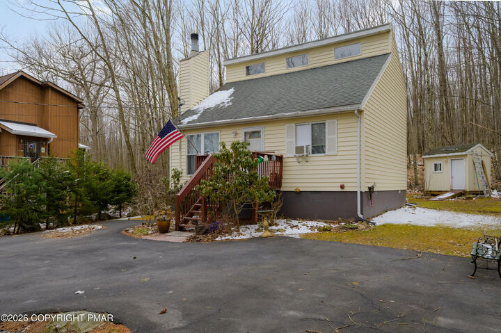 Property Photo:  108 Country Club Drive  PA 18424 