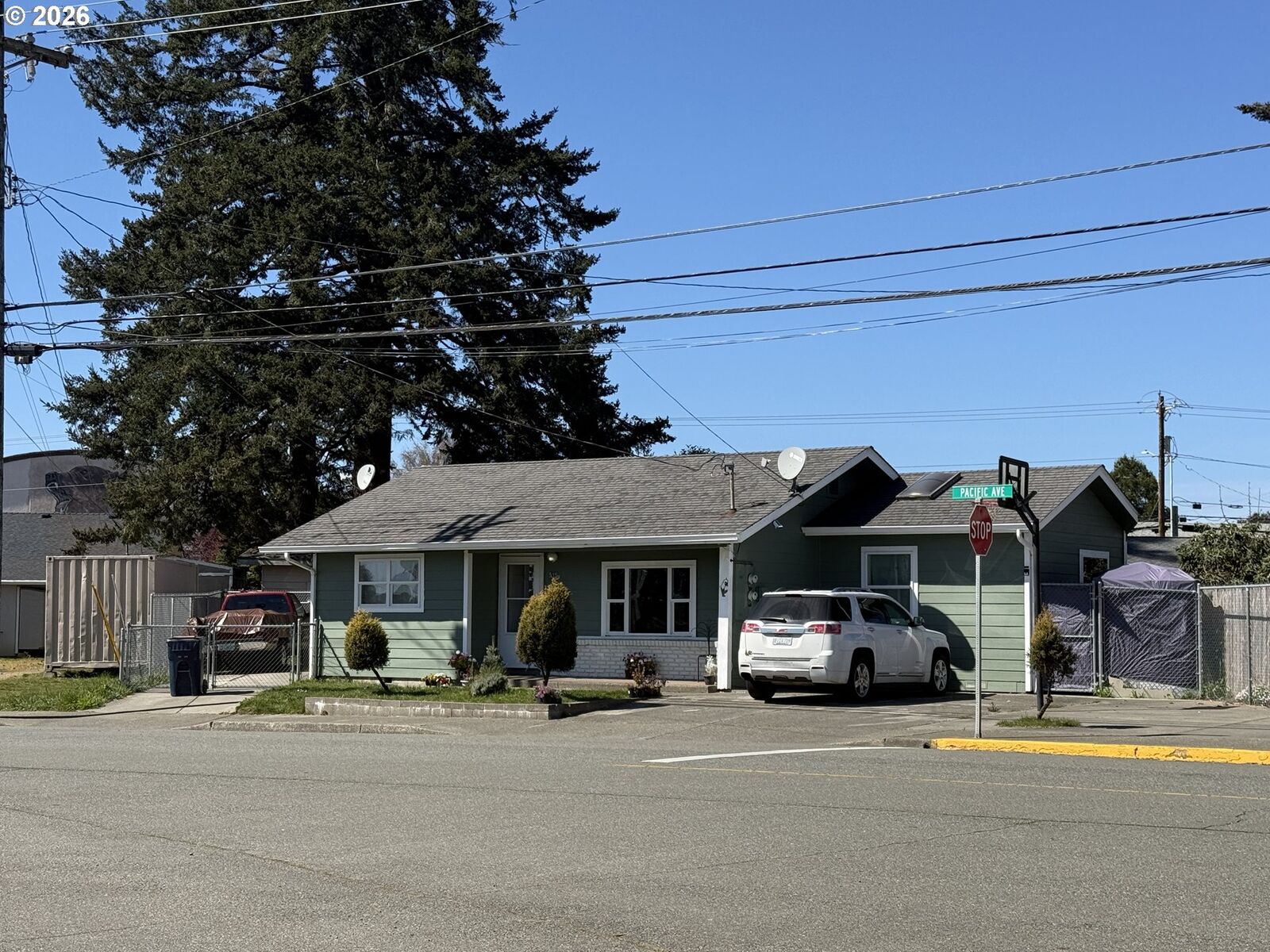 Property Photo: 515 Pacific Ave OR 97415