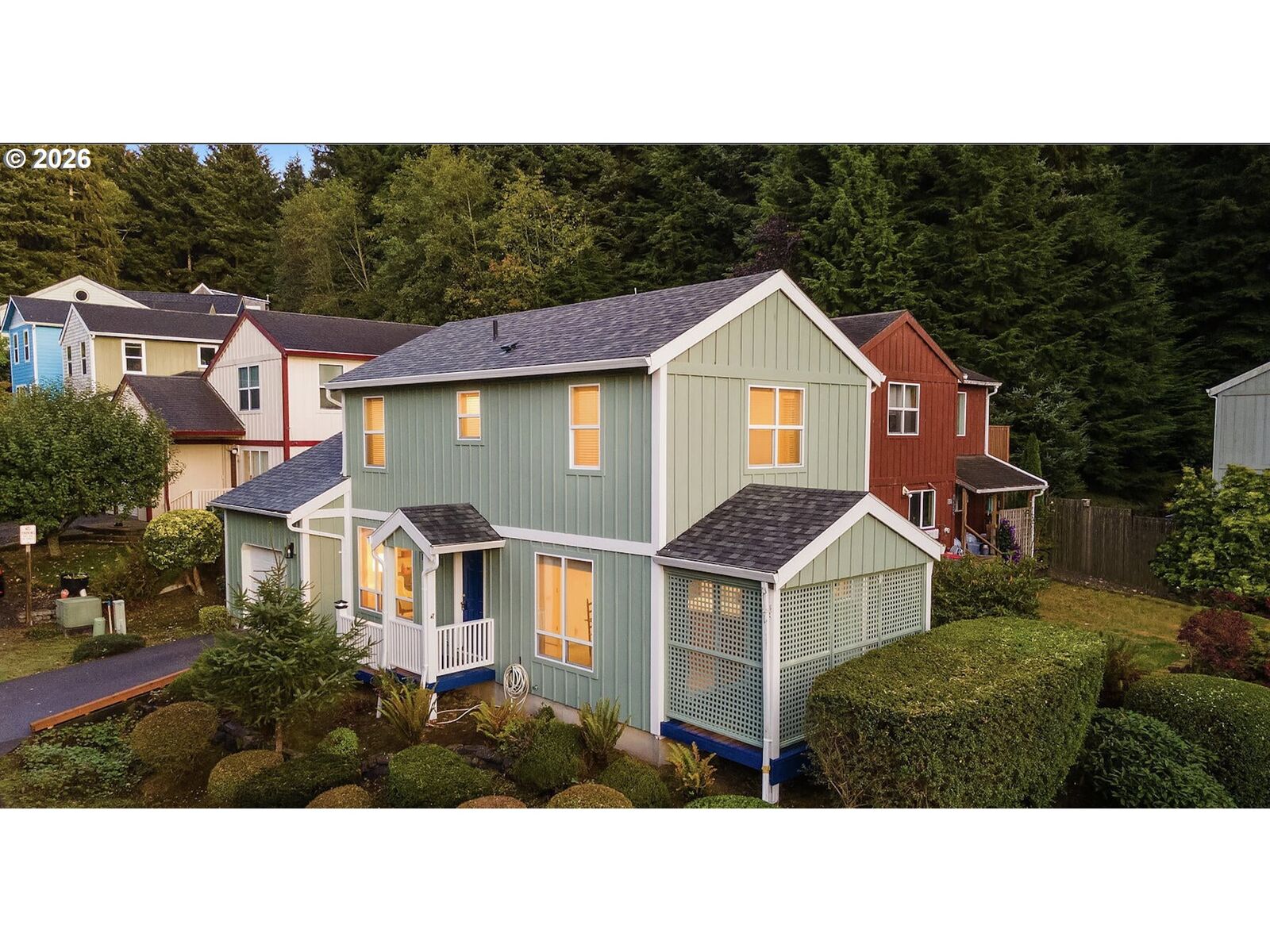 Property Photo: 411 Elk Creek Rd OR 97110