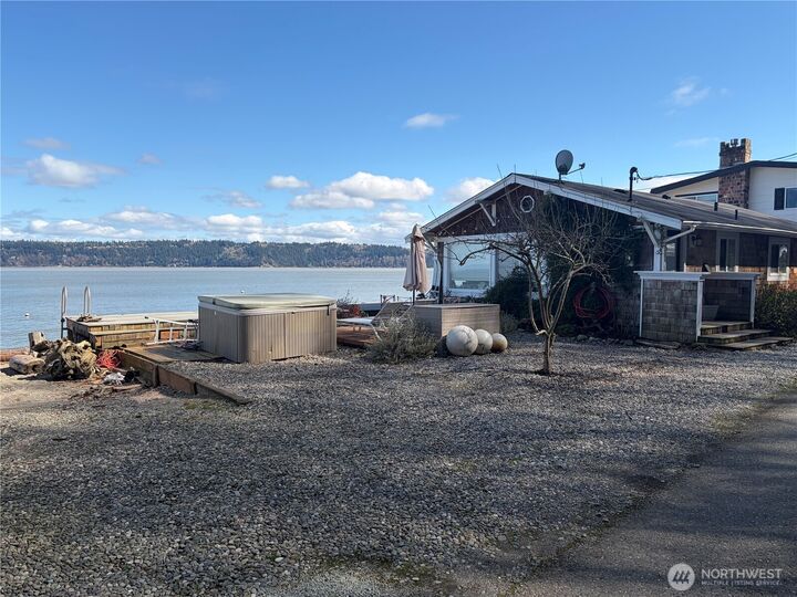 Property Photo:  3151  Shoreline Drive  WA 98282 