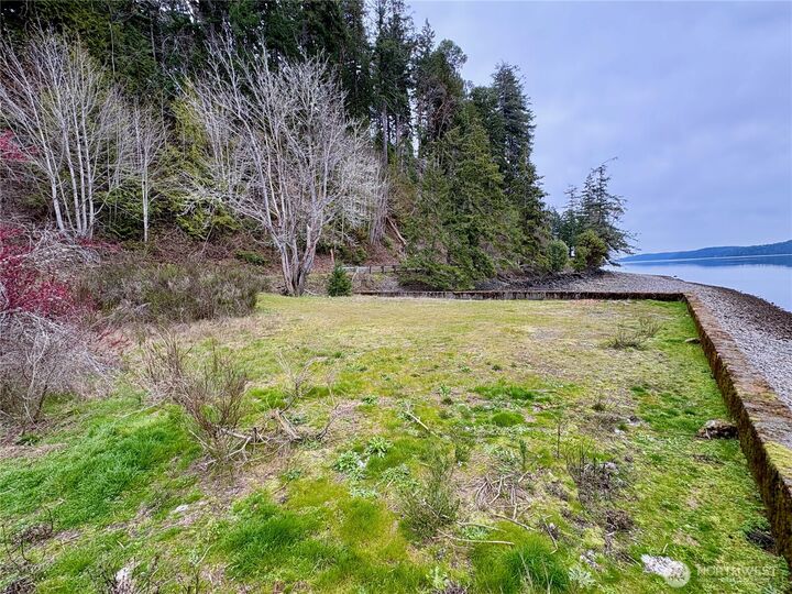 Property Photo: 1 N US Highway 101 WA 98548