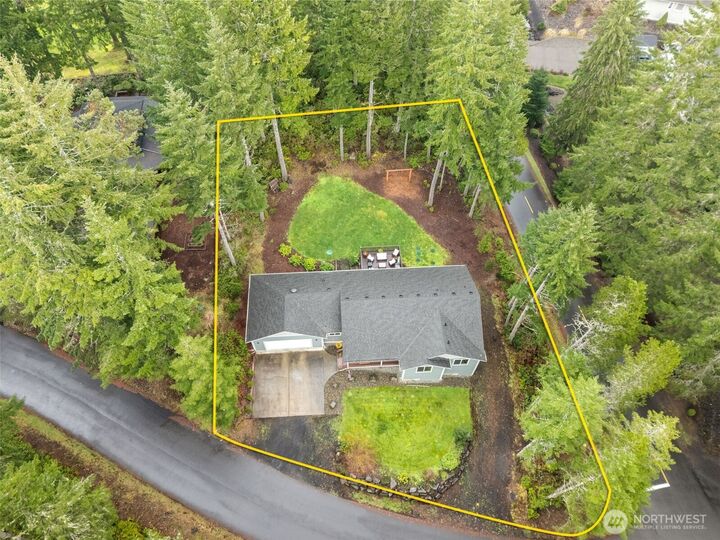 Property Photo:  20 E Laurel Park  WA 98592 