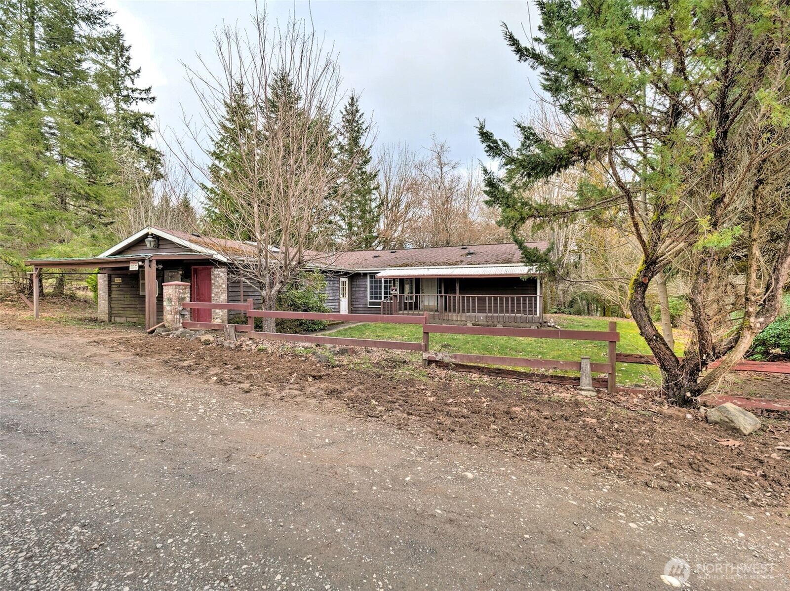 Property Photo:  1051 E Crestview Drive  WA 98584 