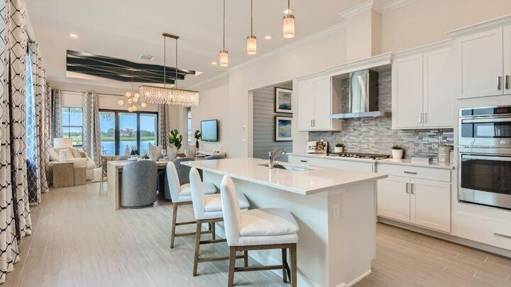 Property Photo:  460 SE Fascino Circle  FL 34984 