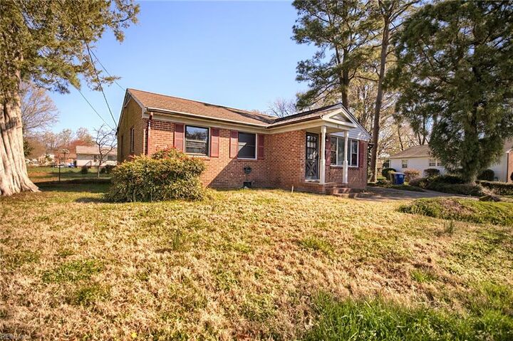 Property Photo:  6 Karen Dr  VA 23608 