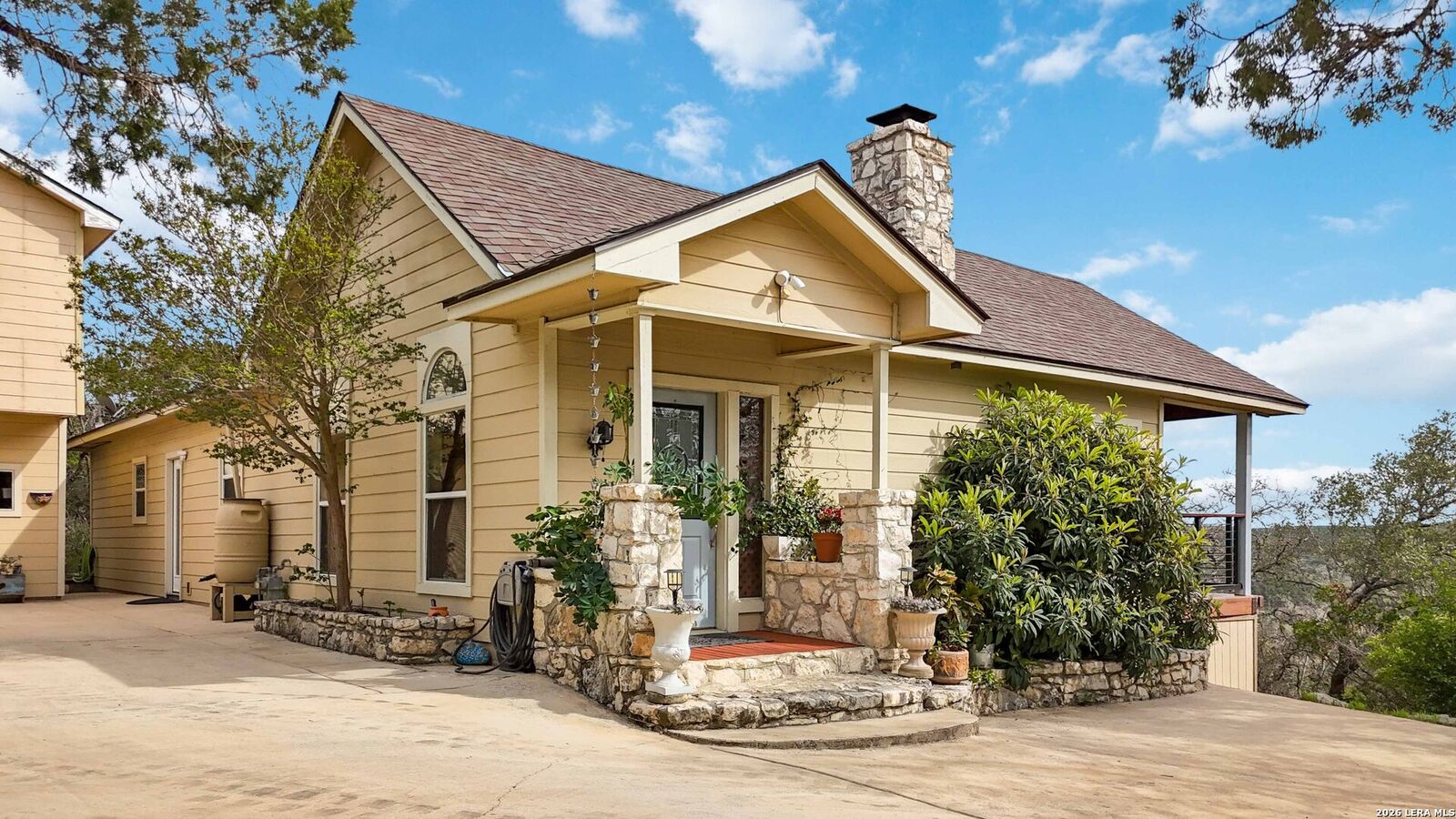 Property Photo:  19708 Nottingham  TX 78023 