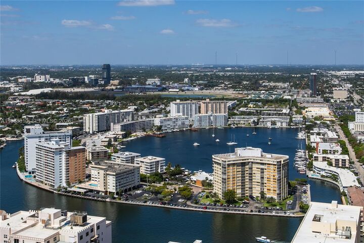 Property Photo:  1830 S Ocean Dr 4504  FL 33009 