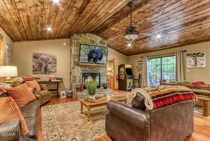 Property Photo:  503 Eagle Trail  TN 37738 