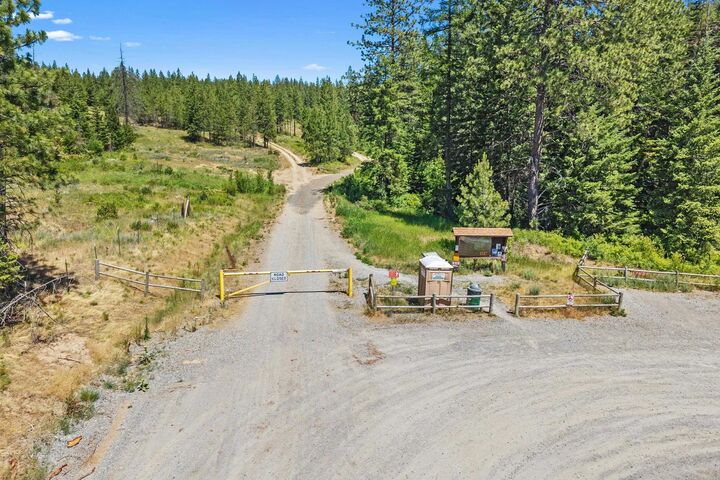 Property Photo:  Nka E Belmont Rd Parcel C  WA 99023 