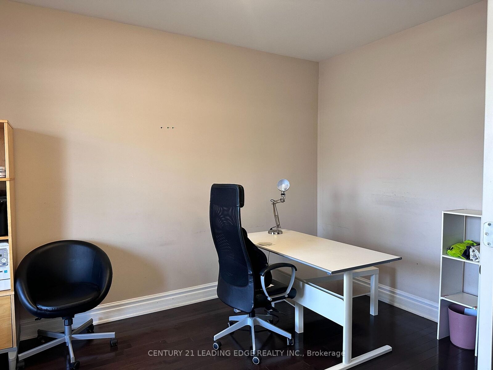 Photo de la propriété: 83 Golden Forest Road ON L6A 0S8