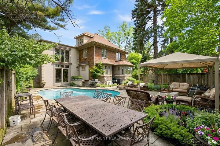 Property Photo: 74 Oak Knoll Drive ON L8S 4C4
