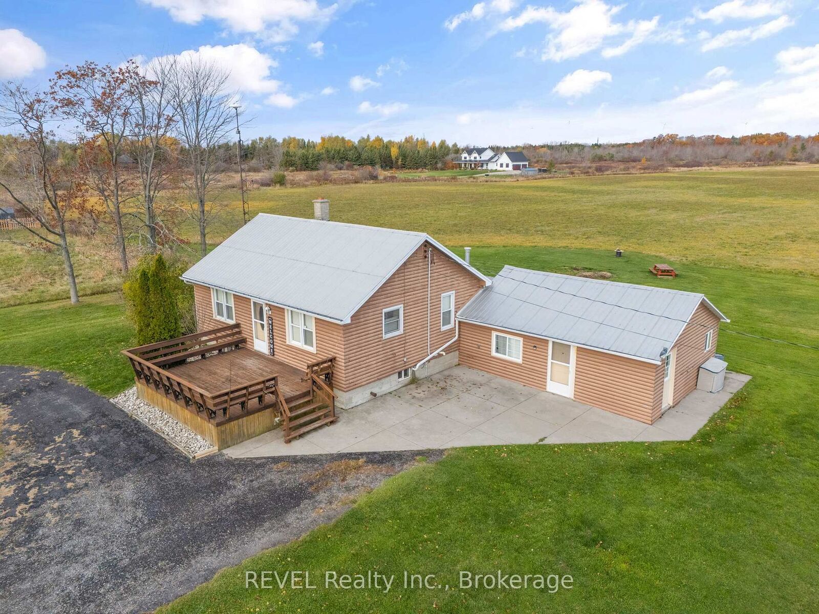 Property Photo: 801 South Coast Drive ON N0A 1L0