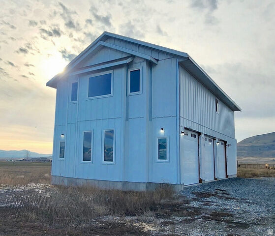 Property Photo:  1445 S 800 E  UT 84338 