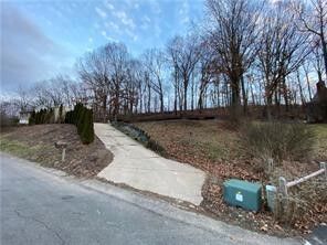 Property Photo:  159 Oakdale Dr  PA 16063 