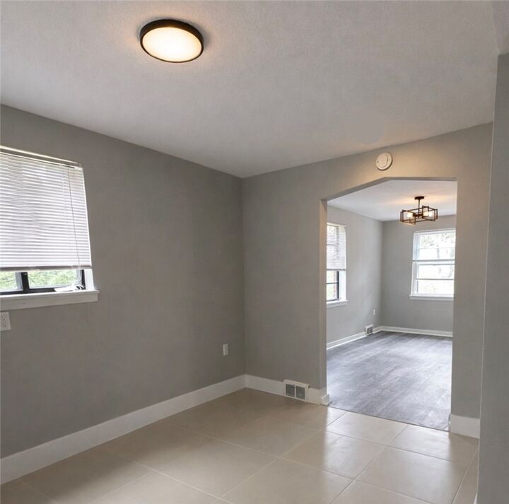 Property Photo:  646 Tarragonna St  PA 15210 