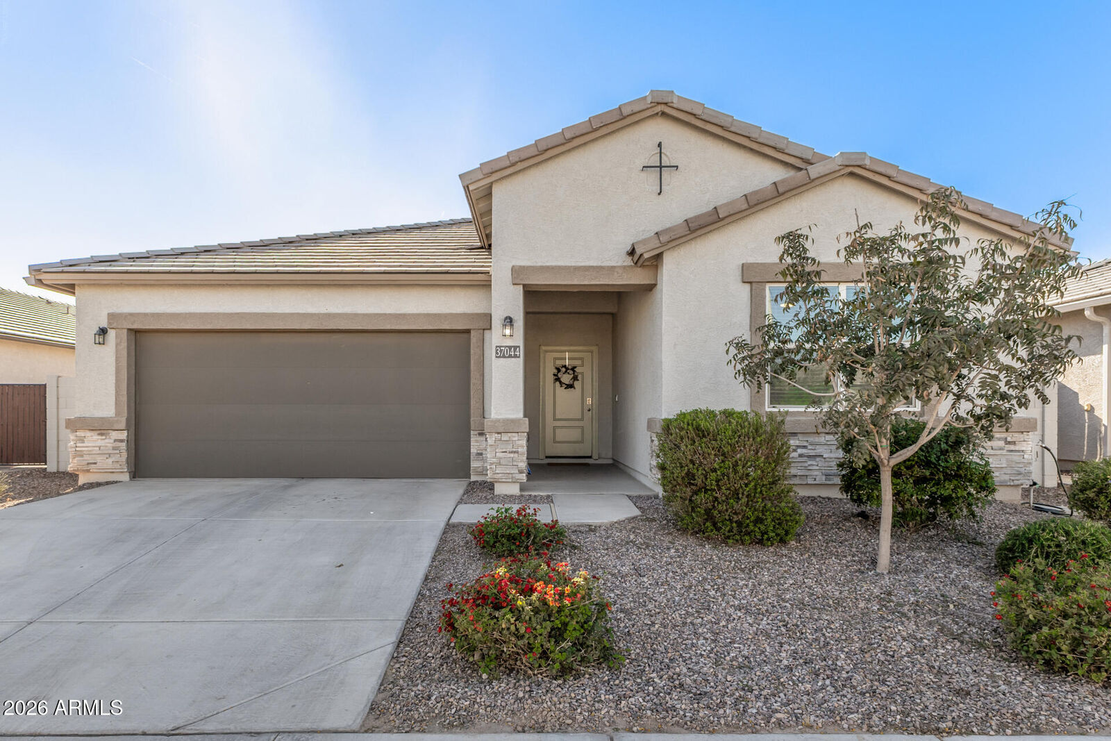 Property Photo: 37044 N Aleutian Drive AZ 85143