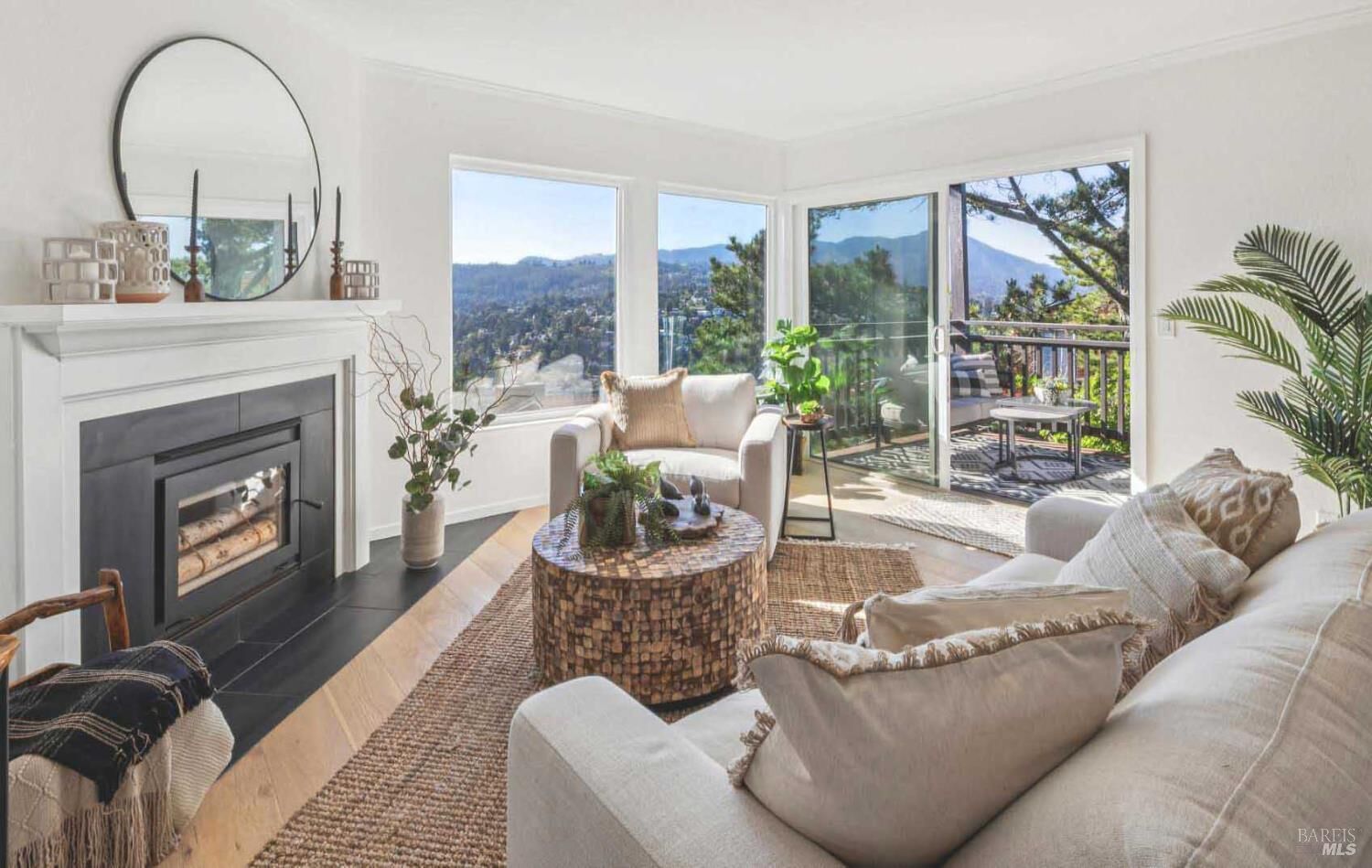 Property Photo:  369 Headlands Court  CA 94965 