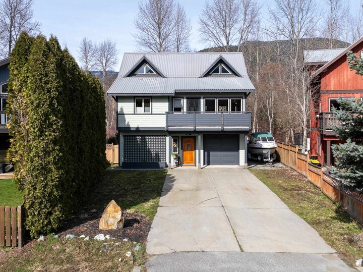 1423 Willow Drive — photo 1