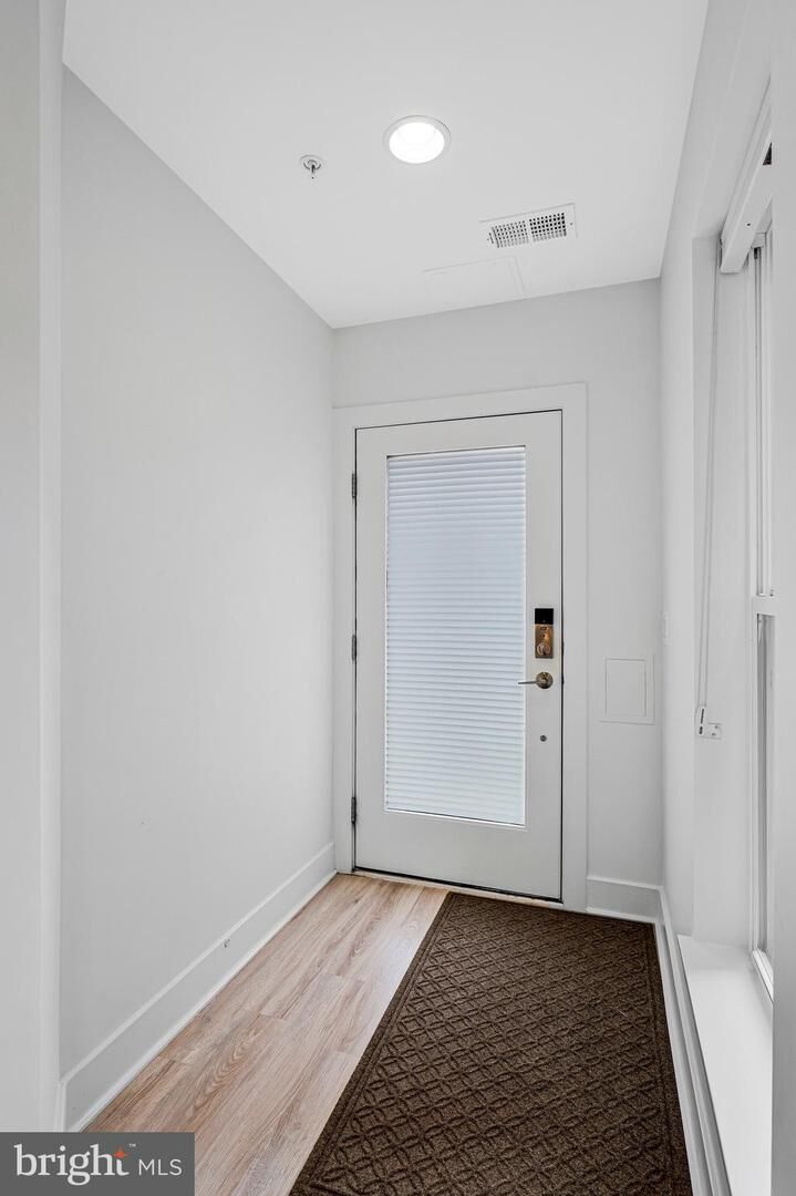 Property Photo:  3548 Sutton Heights Circle  VA 22031 