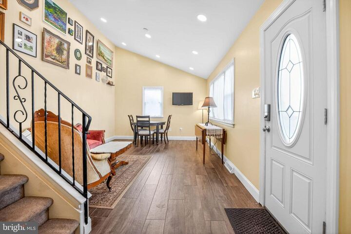 Property Photo:  1017 Garfield Avenue  PA 19038 