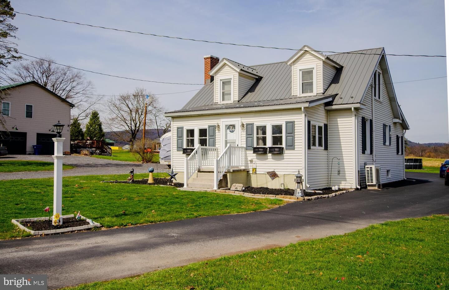 Property Photo:  995 Old Route 30  PA 17353 