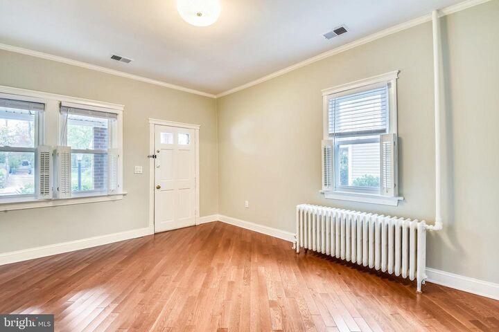 Property Photo:  214 E Monroe Avenue  VA 22301 