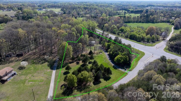 Property Photo: 1859 McRee Road NC 28658