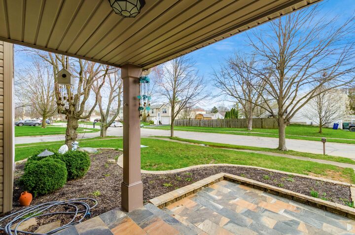 Property Photo:  5240 Citrus Drive  OH 43026 