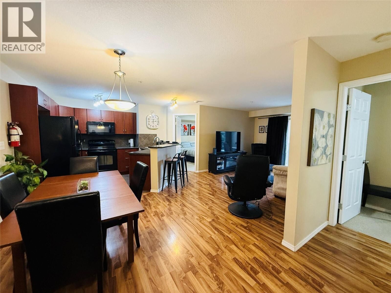 Property Photo: 205 Third Avenue 2212 BC V0A 1K7