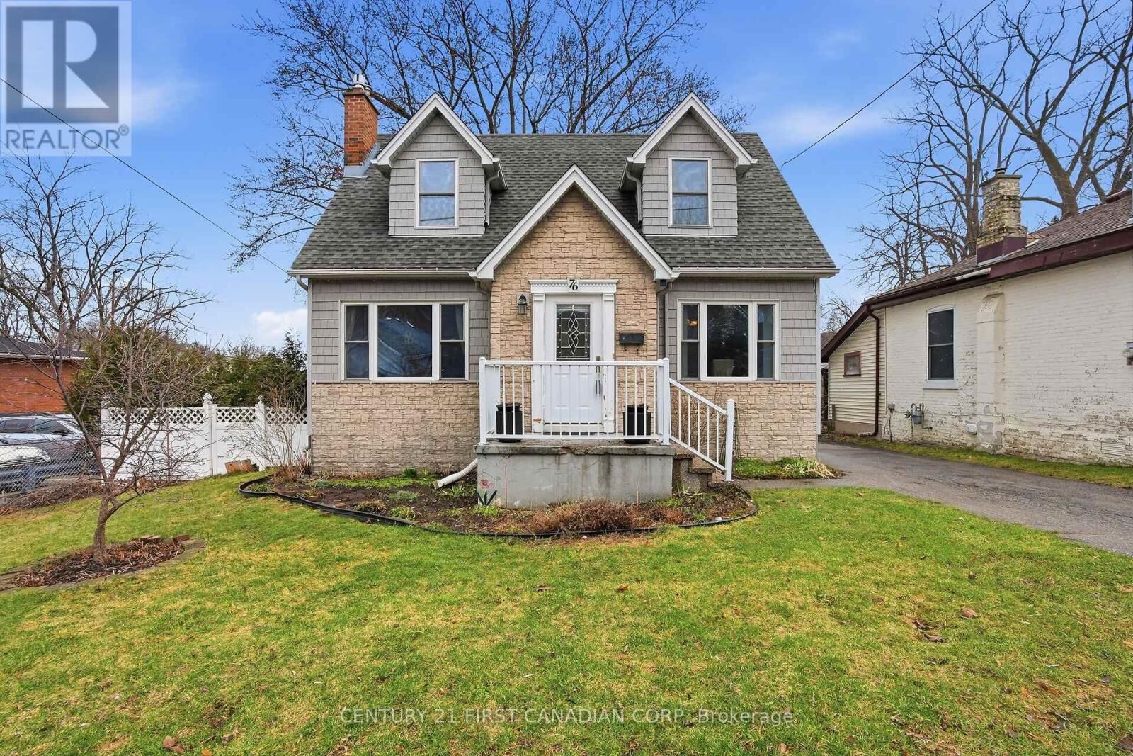 Property Photo:  76 High Street  ON N6C 4J9 