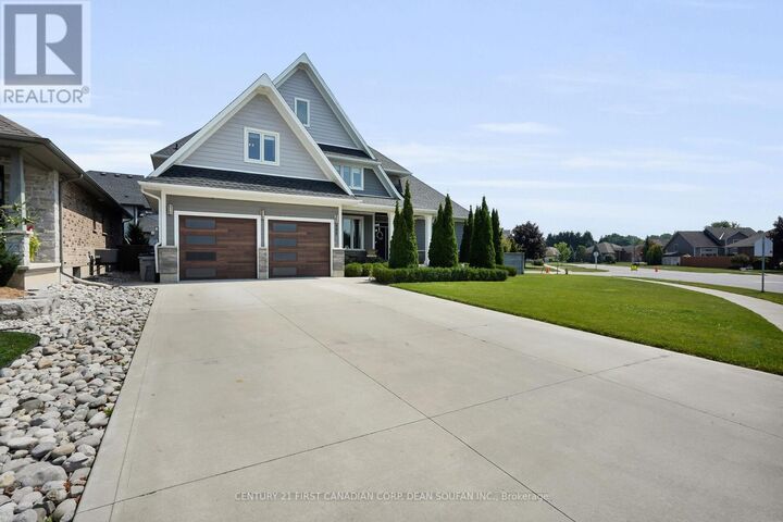 Property Photo:  405 Darcy Drive  ON N7G 0A4 