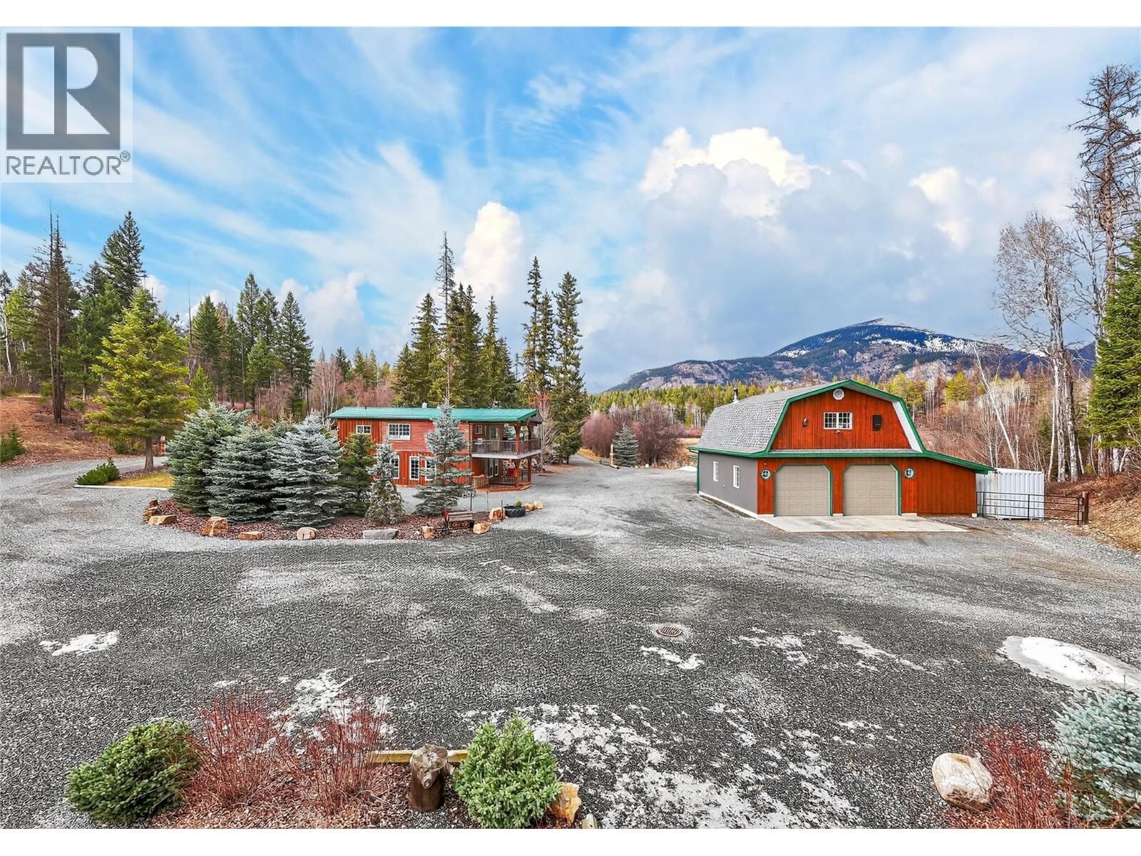 Property Photo: 6206 Tie Lake Shore N Road BC V0B 1T0