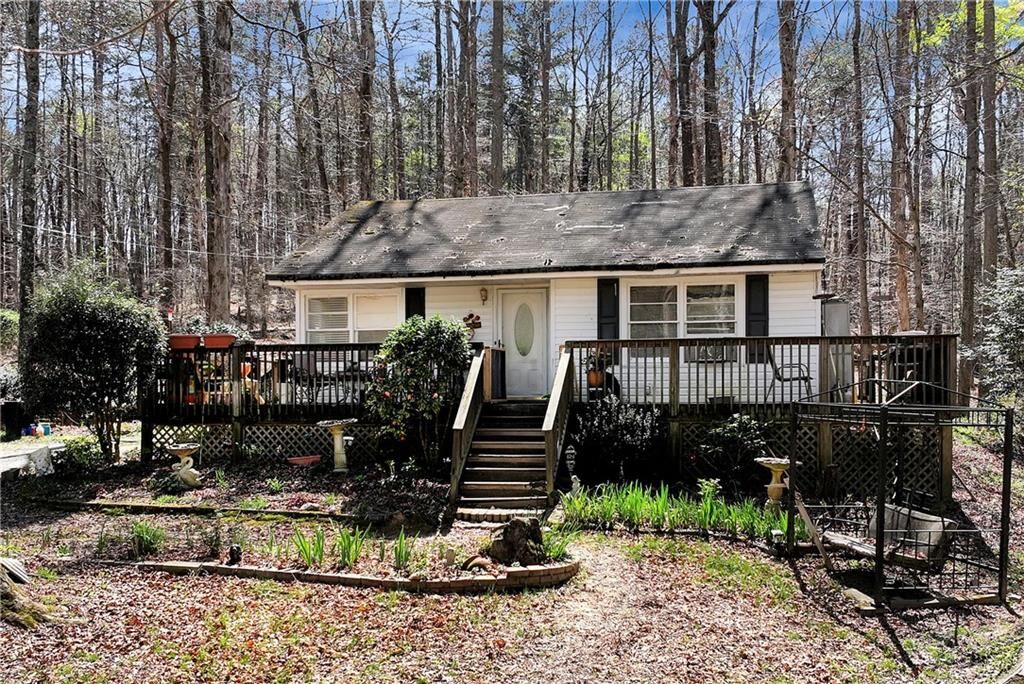 Property Photo:  174 Goodson Road  GA 30534 