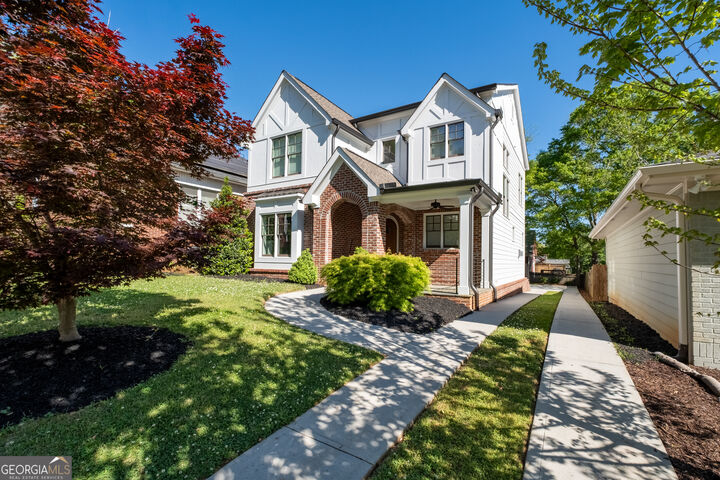 Property Photo:  1464 Glenwood Avenue SE  GA 30316 