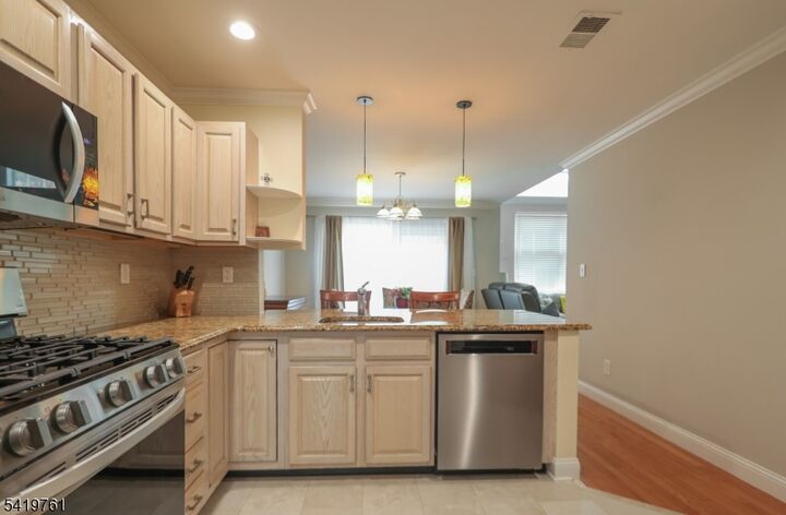 Property Photo: 20 Forsgate Ter NJ 08801