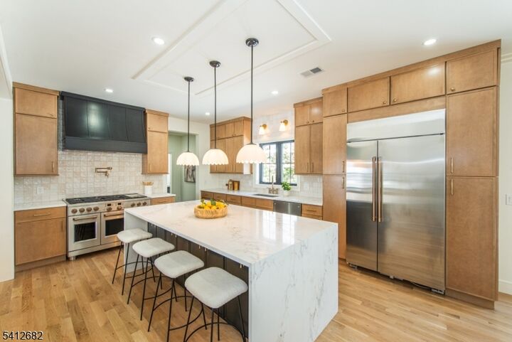 Property Photo: 6 Harvale Dr NJ 07932