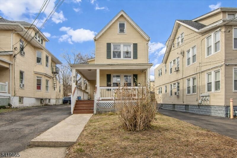 Property Photo: 611 Stuyvesant Ave NJ 07111