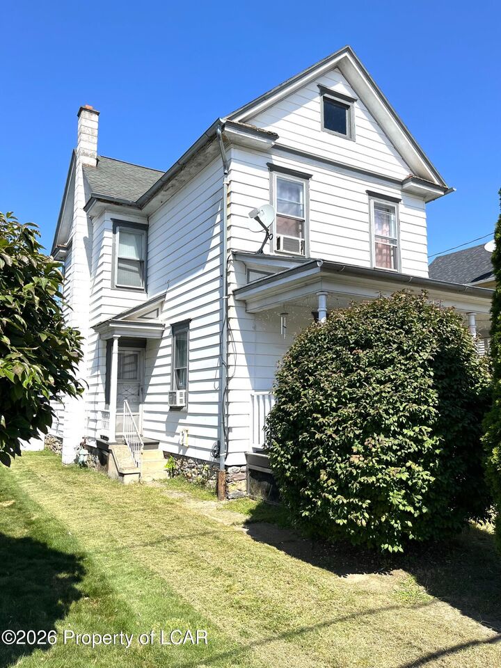 Property Photo:  531 E 2nd Street  PA 18603 