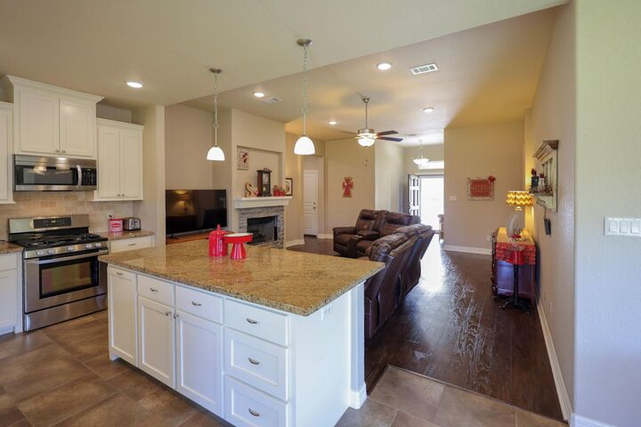 Property Photo:  2250 Lake Forrest Drive  TX 77486 