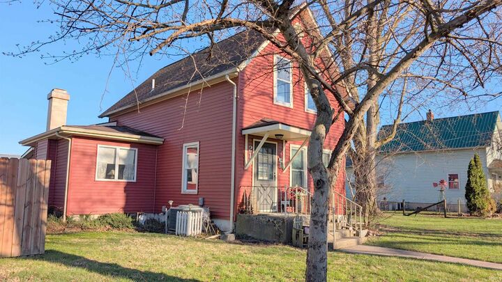 Property Photo:  219 N Union Street  IN 46714 