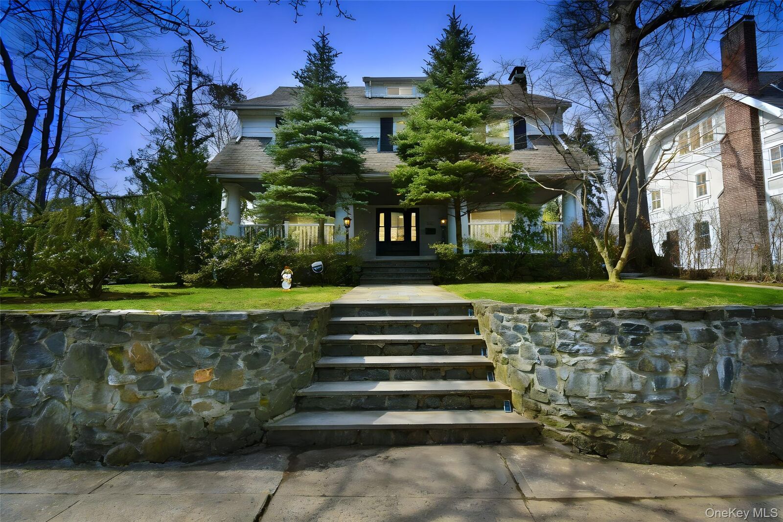 Property Photo:  220 Sheridan Avenue  NY 10552 