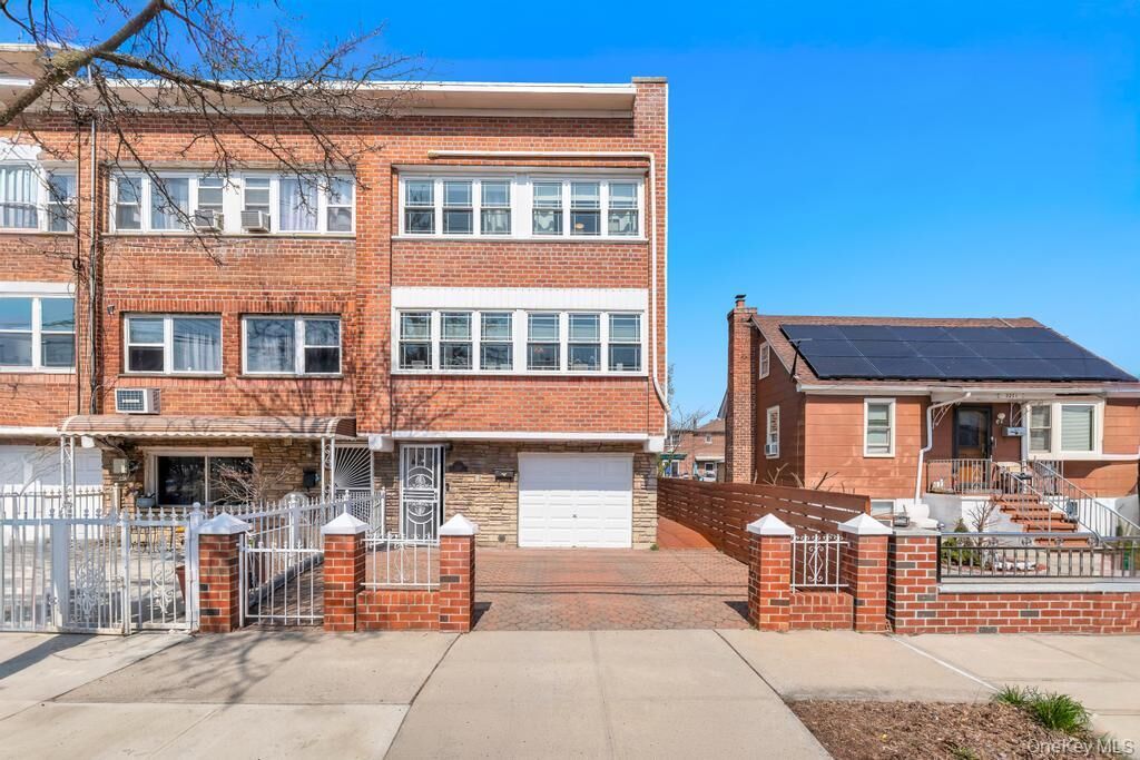 Property Photo:  3247 Fairmount Avenue  NY 10465 