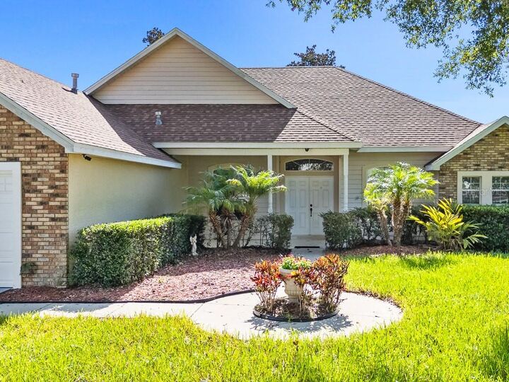 Property Photo:  23024 Oak Prairie Circle  FL 32776 