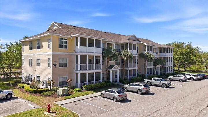 Property Photo: 4802 51st Street W 1801 FL 34210